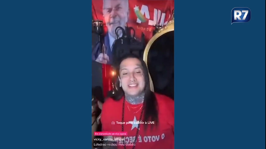 Vídeo: Líder satanista popular na web, Vicky Vanilla errou ao prever vitória do PT no primeiro turno