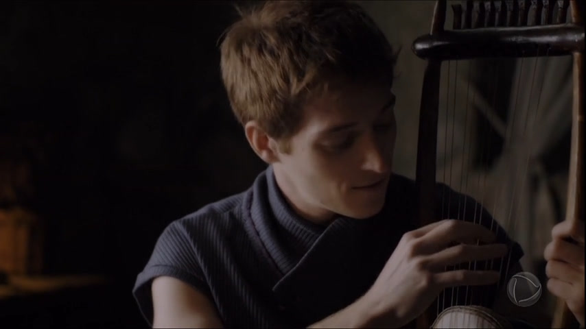 Vídeo: Davi toca o Salmos 40 com sua harpa | Reis