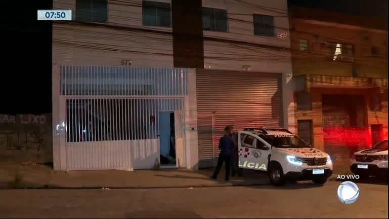 Vídeo: Empresário ouve alarme e atira contra suspeito que invadiu prédio em SP