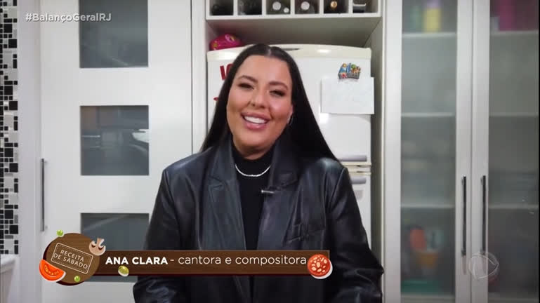 Vídeo: Cantora Ana Clara ensina receita de picanha de forno com sal grosso