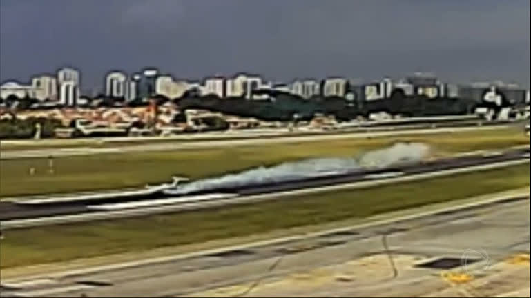 Vídeo: Rajada de vento pode ter feito piloto perder controle de avião em Congonhas, diz especialista