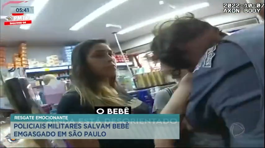 Vídeo: Policiais salvam a vida de bebê engasgado na capital paulista