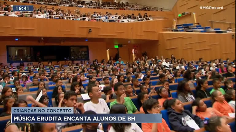 Vídeo: Alunos da rede pública de ensino vão a concertos em BH