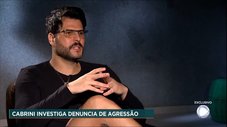 Vídeo: Acusado de agressão, Marcelo Bimbi quebra o silêncio em entrevista a Roberto Cabrini