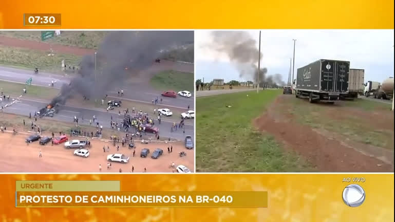 Caminhoneiros fazem protesto na BR-040