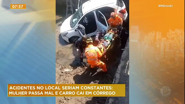 Vídeo: Motorista perde o controle do veículo e cai em córrego em Contagem (MG)