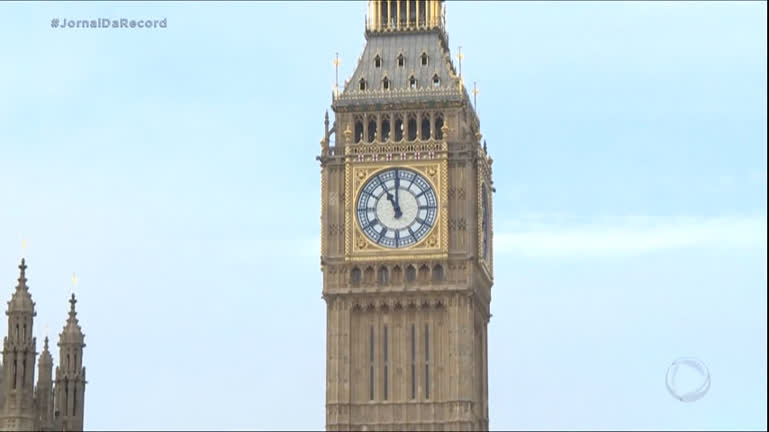 Em reforma, Big Ben volta a tocar em Londres