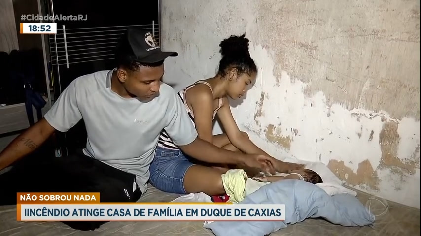 Vídeo: Casal perde tudo em incêndio em Duque de Caxias, na Baixada Fluminense