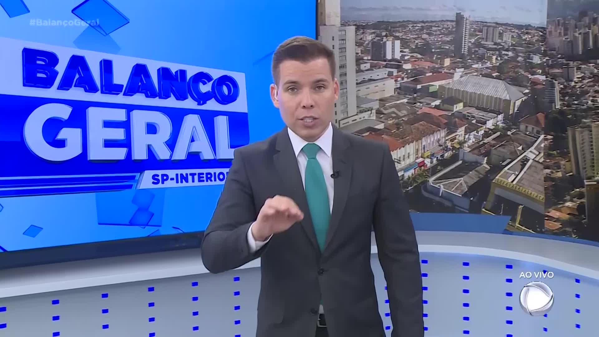 Vídeo: Sara Vilela - Balanço Geral - Exibido em 21/11/2022