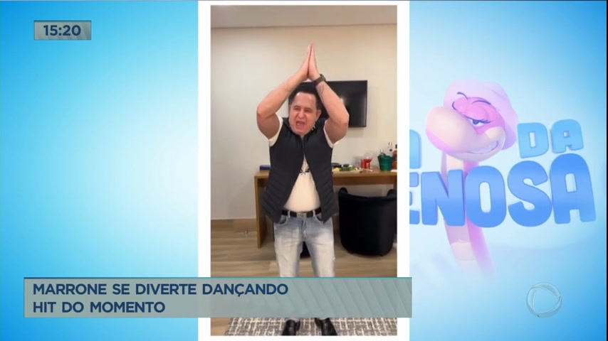 Vídeo: Cantor Marrone se diverte dançando hit do momento