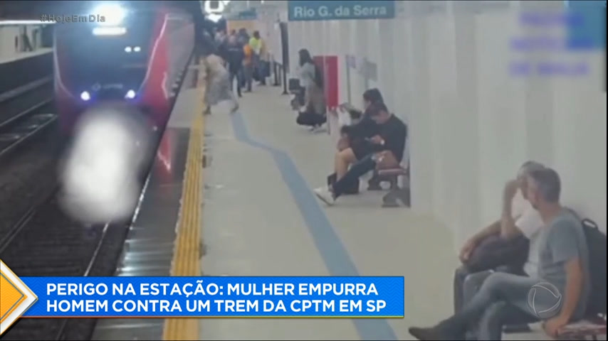 Um trem vazio Bizarro ao extremo kkkk : r/saopaulo