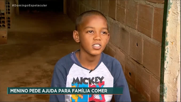 Vídeo: "Vocês não têm uma cesta básica para doar?": menino liga para a polícia e pede ajuda contra a fome
