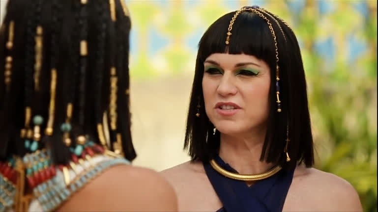 Vídeo: Yunet diz que Nefertari não se casará com Moisés | Os Dez Mandamentos
