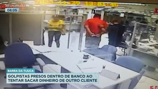 Vídeo: Golpistas são presos dentro de agência bancária na zona oeste do Rio
