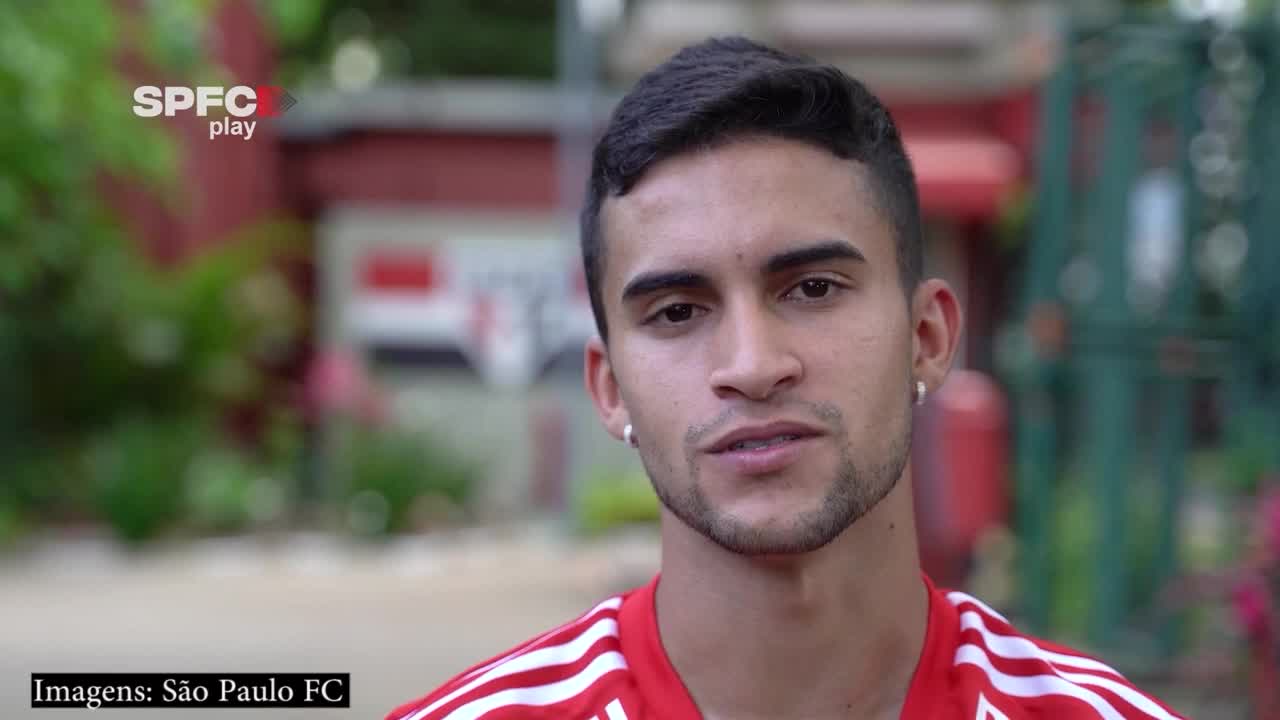 Vídeo: Nestor relembra começo de carreira e diz gol que o marcou