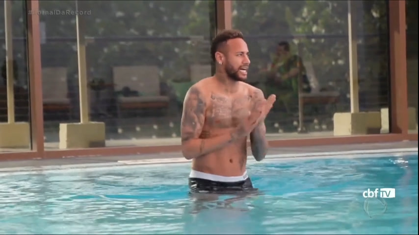 Vídeo: Tite forma time com reservas para jogo contra Camarões; Neymar começa fisioterapia na piscina