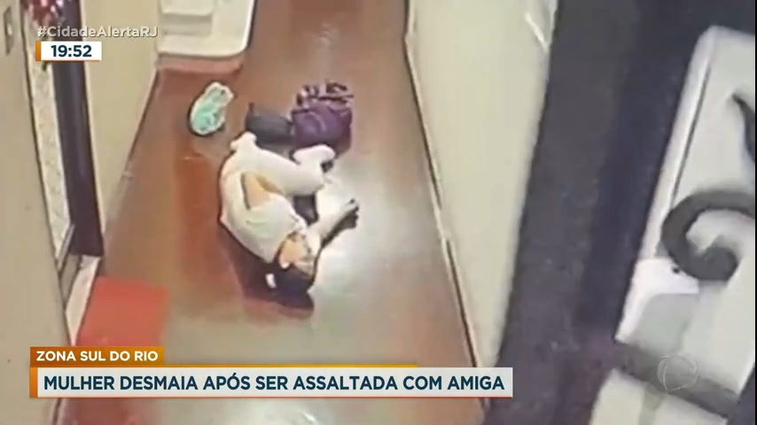 Vídeo: Mulher desmaia após assalto na zona sul do Rio