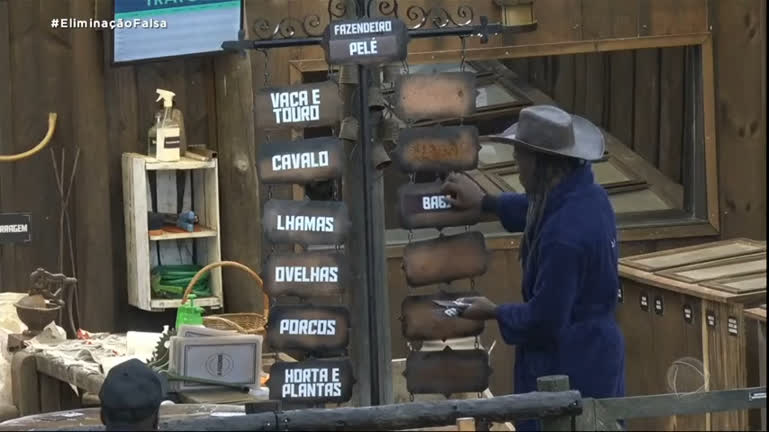 Vídeo: Fazendeiro Pelé faz a delegação de tarefas entre os peões | A Fazenda 14