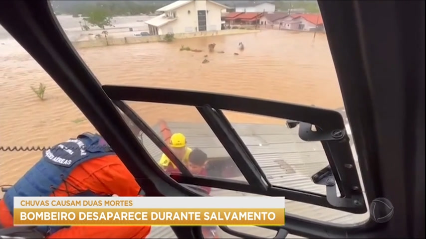 Vídeo: Bombeiro desaparece ao tentar salvar vítimas das chuvas em Santa Catarina