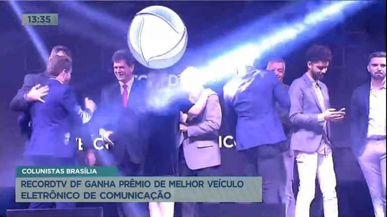 Vídeo: Record TV Brasília ganha prêmio de melhor veículo eletrônico de comunicação