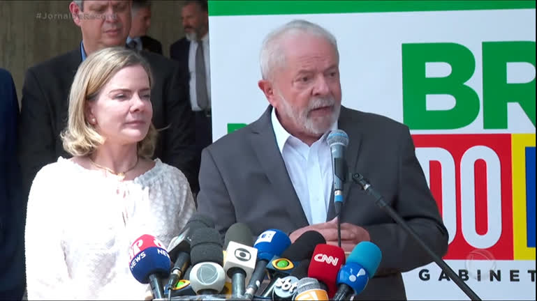 Vídeo: Lula diz que só deve anunciar ministério depois de ser diplomado no TSE