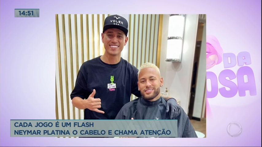 Vídeo: Neymar platina cabelo e chama atenção na Copa do Mundo