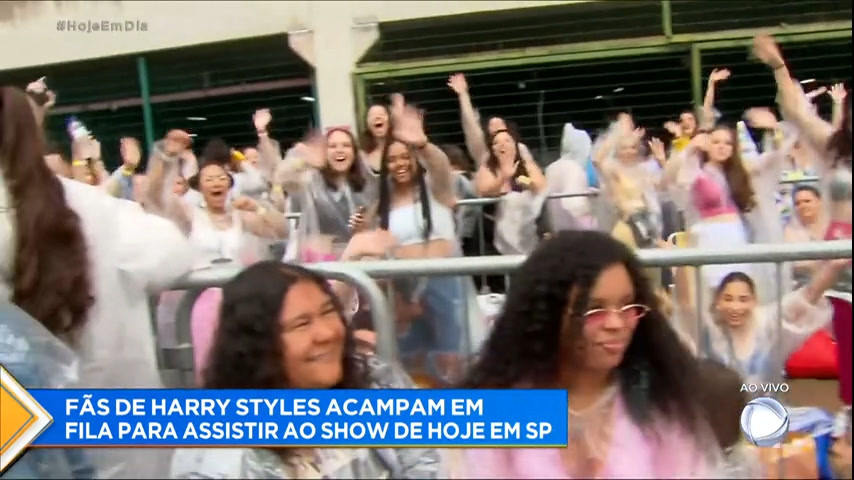 Vídeo: Fãs de Harry Styles acampam para assistir ao show do cantor em SP