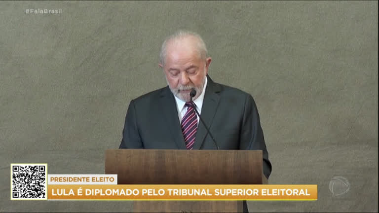 Vídeo: Lula é diplomado pelo Tribunal Superior Eleitoral como presidente da República