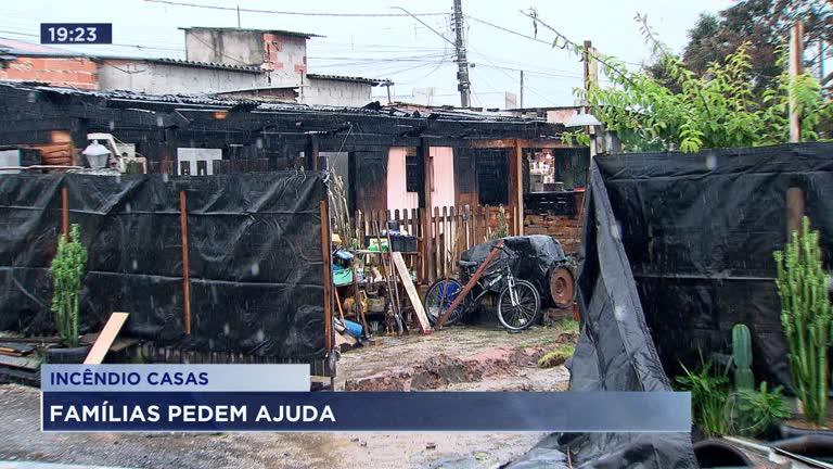 Vídeo: Incêndio atinge seis casas em Tremembé