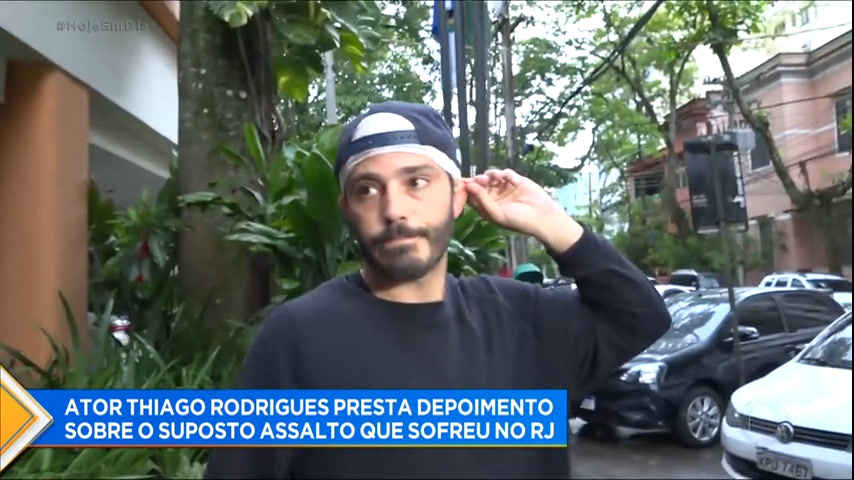 Vídeo: Ator Thiago Rodrigues depõe sobre suposto assalto no RJ
