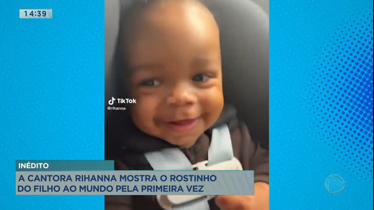 Vídeo: Cantora Rihanna mostra o rostinho do filho ao mundo pela primeira vez