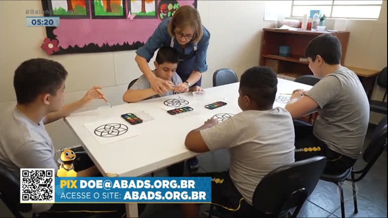 Vídeo: Abrace a ABADS e ajude crianças e jovens com deficiência intelectual