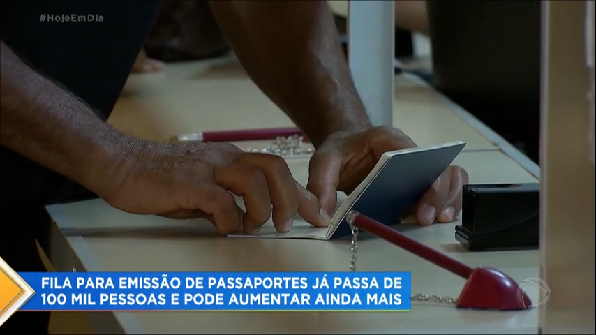 Vídeo: Fila para emissão de passaportes já passa de 100 mil pessoas