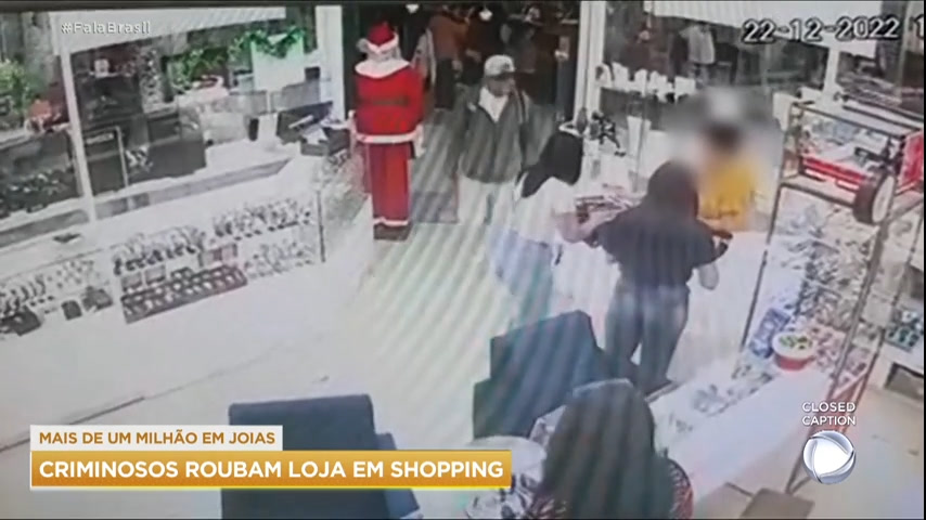 Vídeo: Bandidos invadem shopping na Grande SP e roubam joalheria
