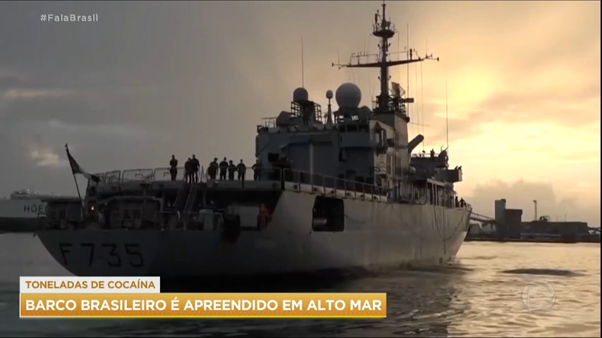 Vídeo: Record Investiga: Marinha francesa apreende barco brasileiro com quatro toneladas de cocaína