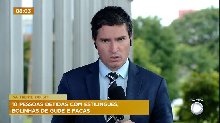 Vídeo: Dez pessoas são detidas com estilingues, bolinhas de gude e facas próximo ao STF