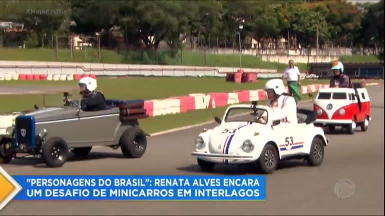Vídeo: Renata Alves topa desafio e dirige minicarro em Interlagos
