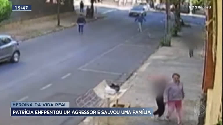 Vídeo: Heróis na vida real: moradora enfrentou um agressor e salvou uma família