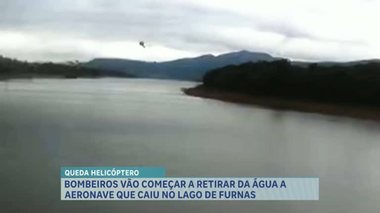 Vídeo: Corpo de Bombeiros inicia retirada de água do helicóptero que caiu em Capitólio (MG)