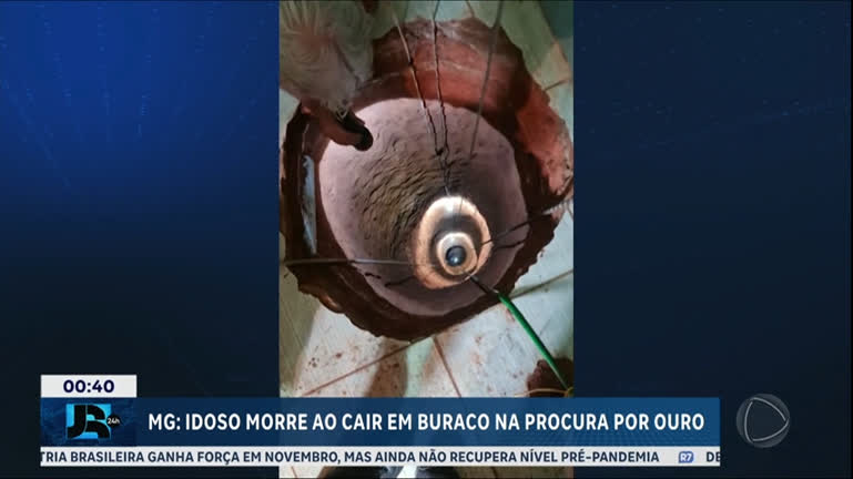 Vídeo: Idoso sonha com ouro, cava buraco na própria casa e morre após cair nele
