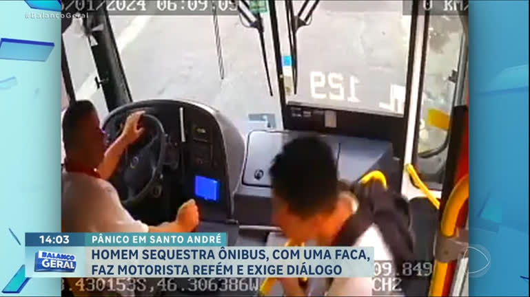 Vídeo: Motorista de ônibus é ameaçado com faca e feito de refém em Santo André, no ABC Paulista