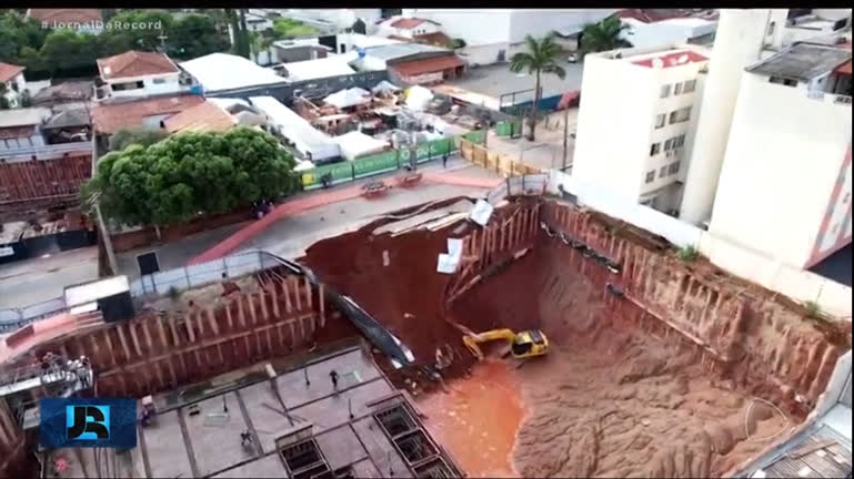 Vídeo: Desabamento em Goiânia: construtora levanta hipótese de que obra pública tenha causado instabilidade