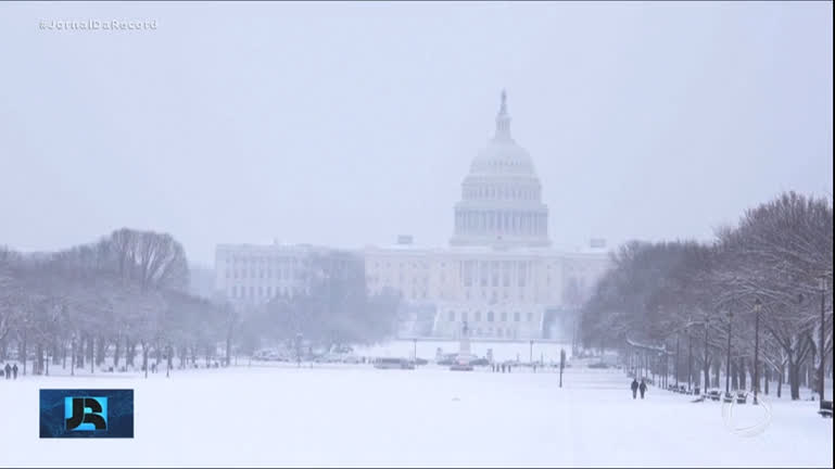 Norte da Europa, Canadá e EUA sofrem com onda de frio extremo 