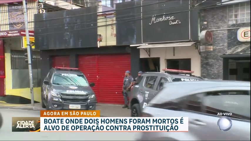 Vídeo: Dois homens são presos durante operação policial em casas de prostituição