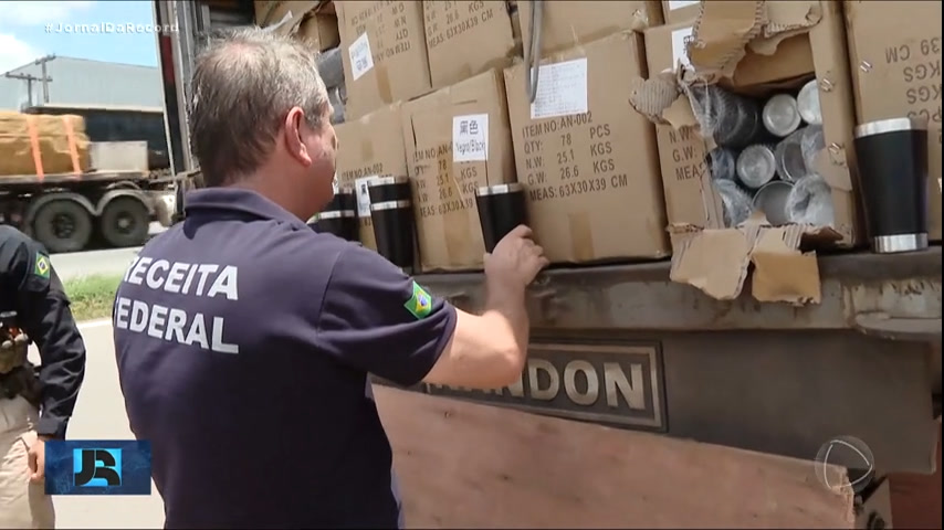 Vídeo: Operação da Receita e da PRF apreende 75 mil copos térmicos em Goiás