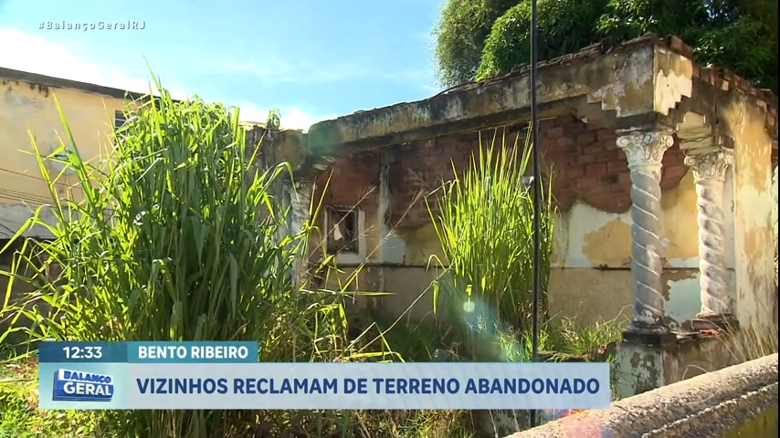 Vídeo: Moradores denunciam terreno abandonado há 15 anos em Bento Ribeiro, na zona norte do Rio