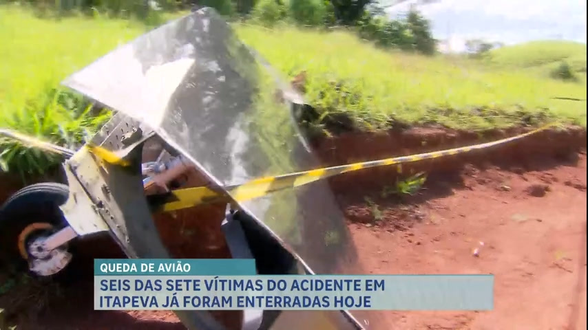 Vídeo: Quatro das sete vítimas da queda de avião em Itapeva (MG) foram enterrados em BH