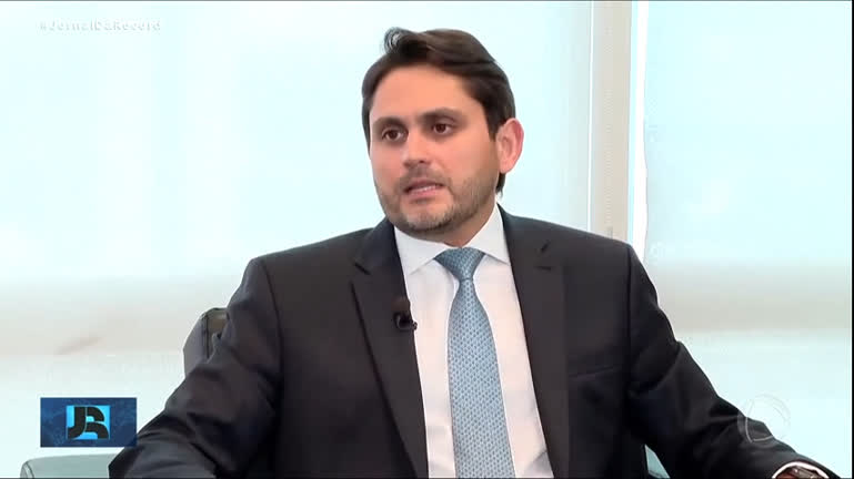 Vídeo: Em entrevista ao JR , ministro das Comunicações defende regulação e taxação das big techs