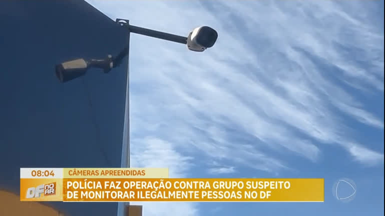 Vídeo: Polícia faz operação contra grupo suspeito de monitorar ilegalmente pessoas no DF