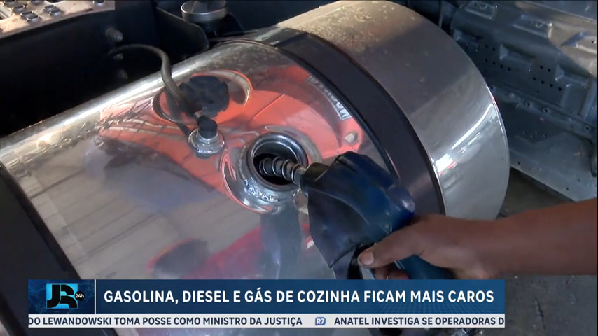 Vídeo: Preços da gasolina, diesel e gás de cozinha estão mais caros